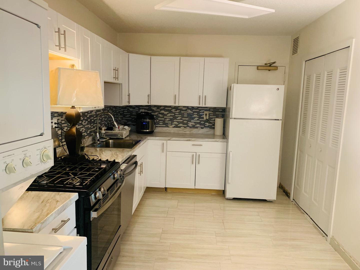 3705 S George Mason Dr #1316s Property Photo 3