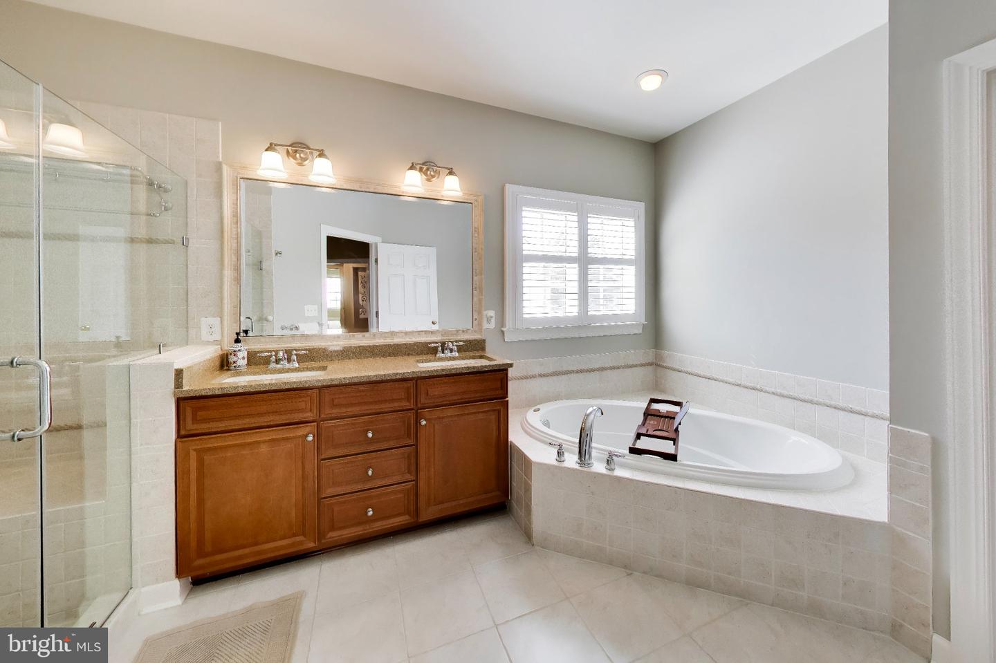 7785 Grace Church Ln Property Photo 32