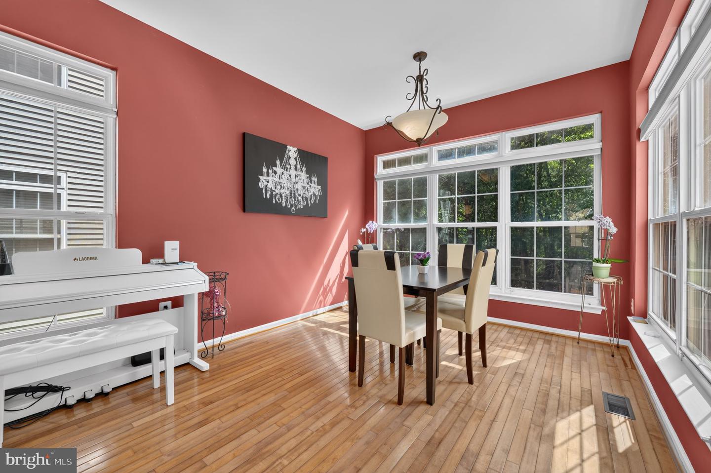 7322 Hampton Manor Pl Property Photo 10