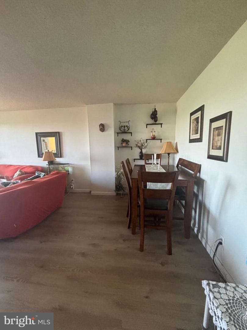 2311 Pimmit Dr #817 Property Photo 8