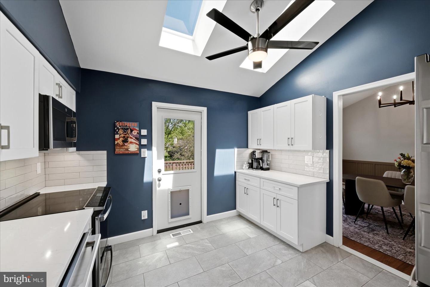 13704 Springhaven Dr Property Photo 11