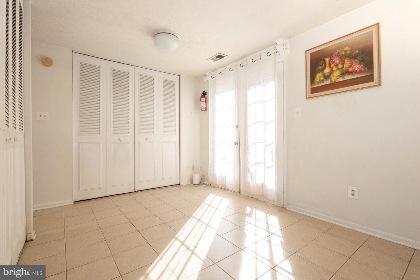 7467 Lone Star Rd Property Photo 6