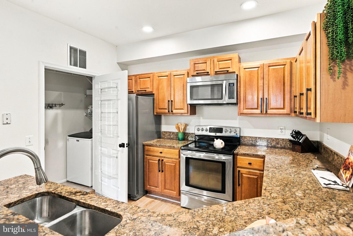 1600 Spring Gate Dr #2103 Property Photo 22