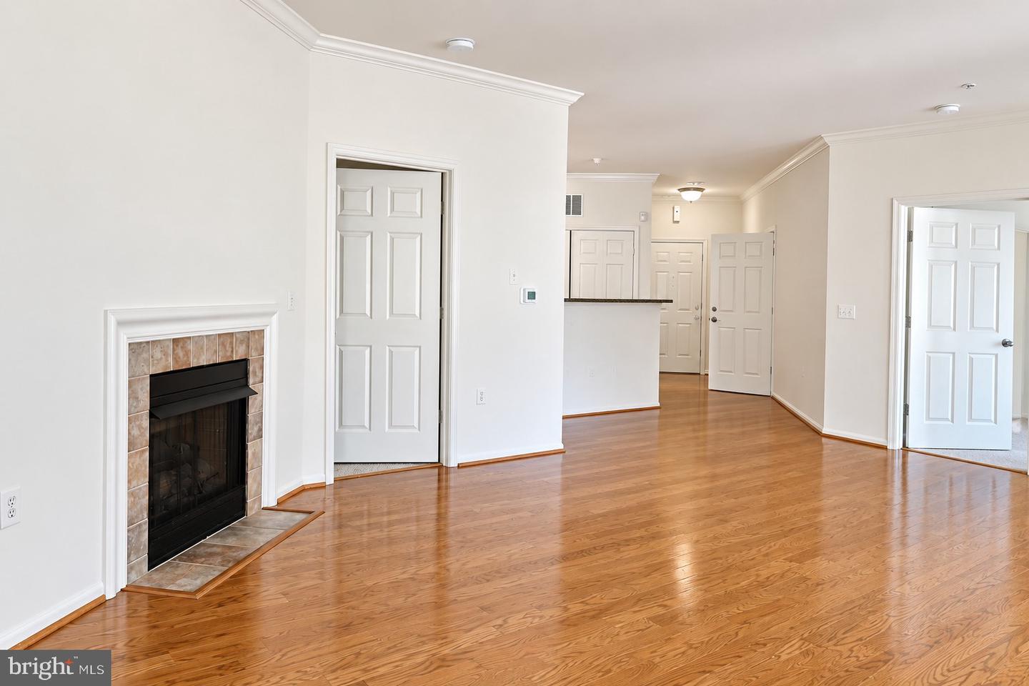 3021 NICOSH CIR #1110 Property Photo 1