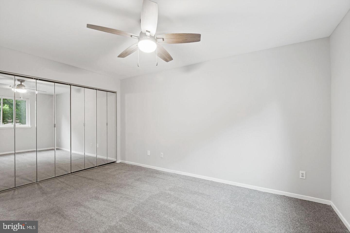 1635 Parkcrest Cir #8d/201 Property Photo 13