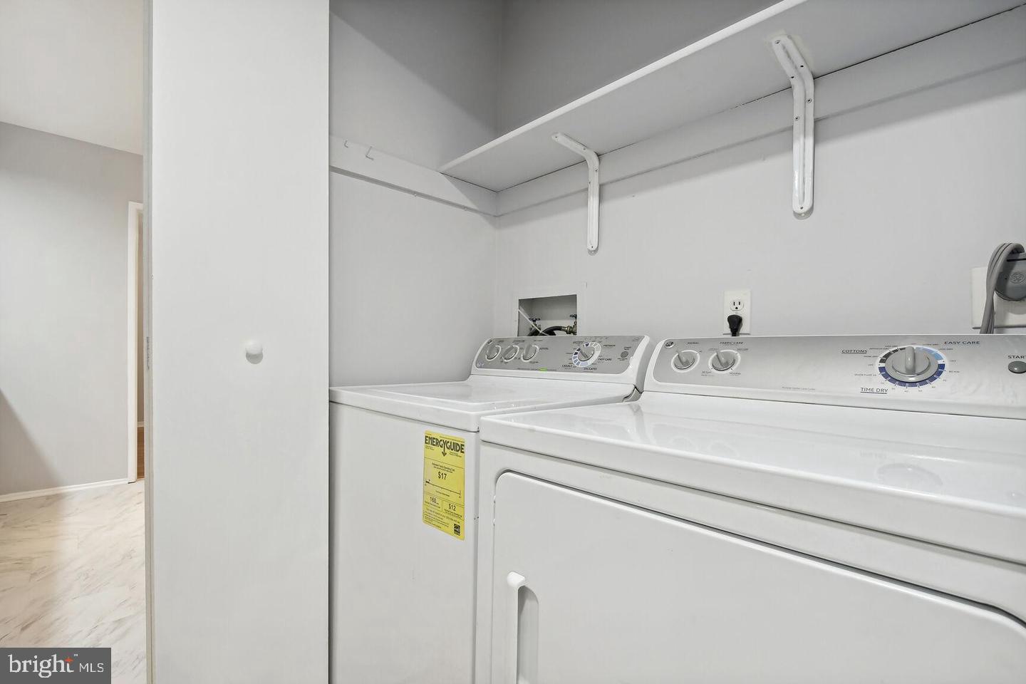 1635 Parkcrest Cir #8d/201 Property Photo 20