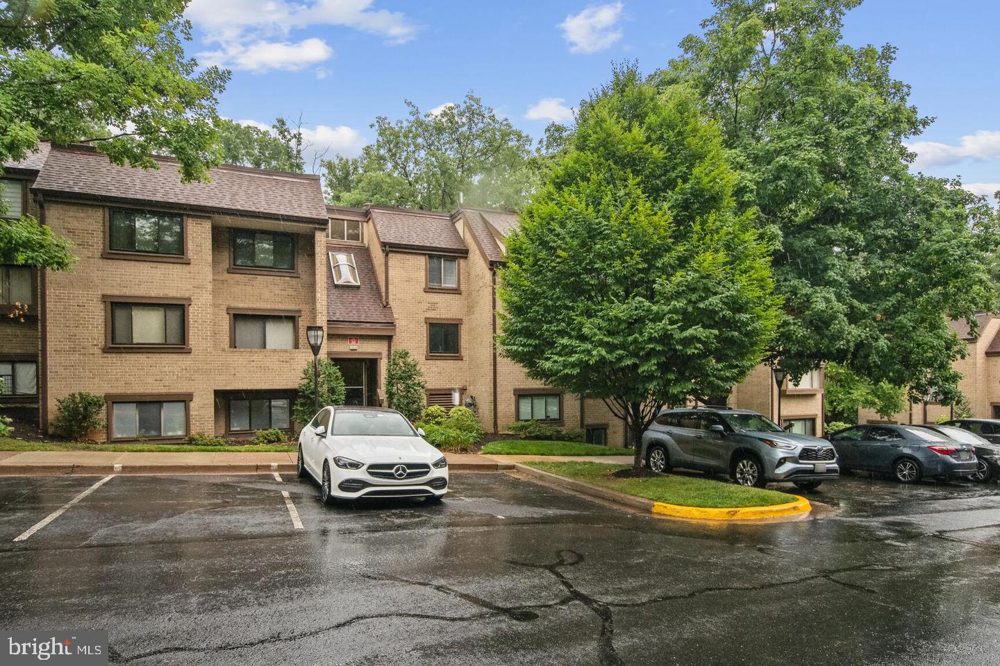 1635 Parkcrest Cir #8d/201 Property Photo 22