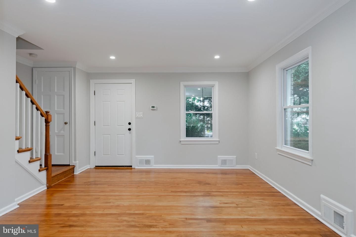 5933 Williamsburg Rd Property Photo 5