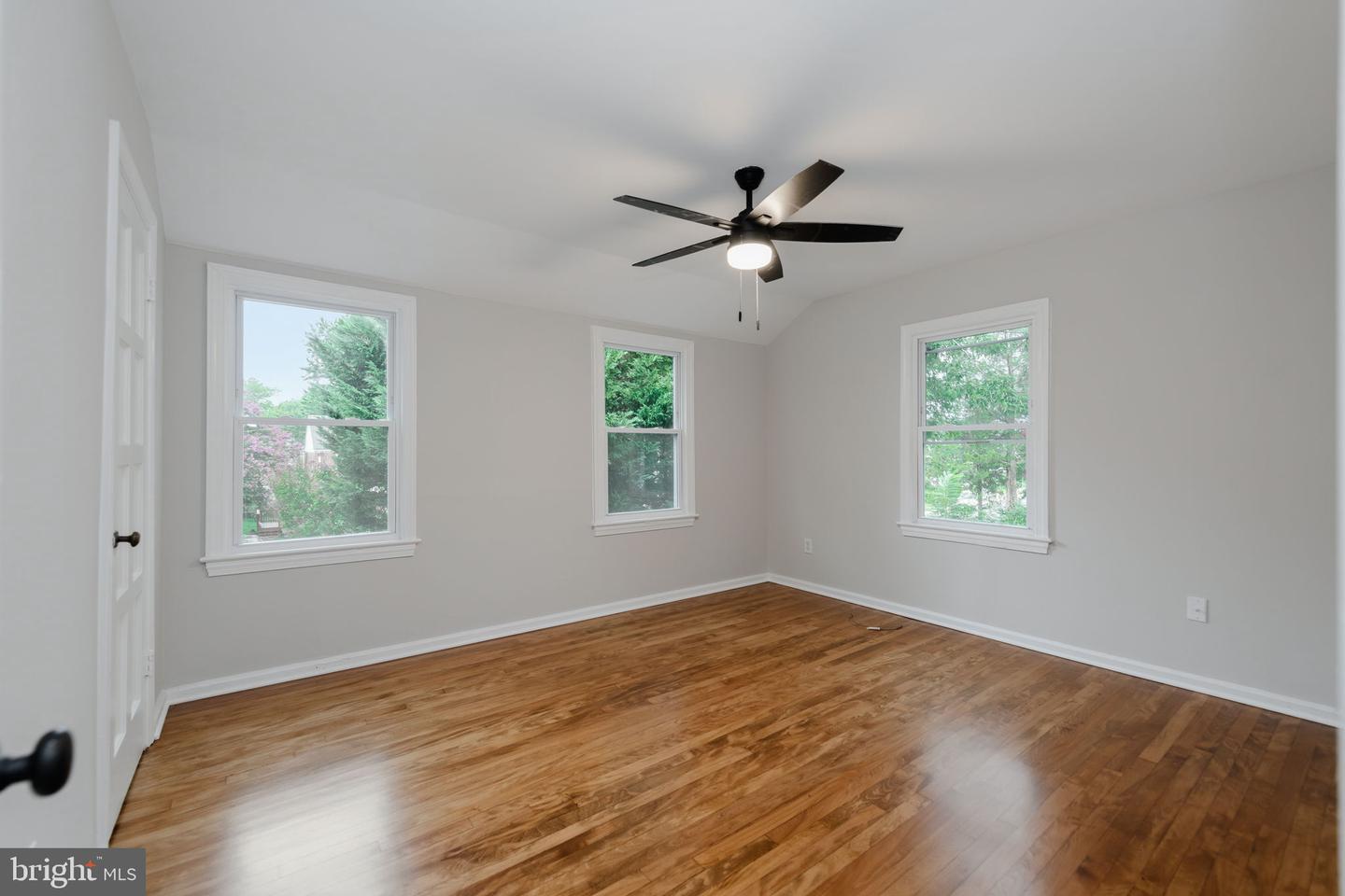 5933 Williamsburg Rd Property Photo 12