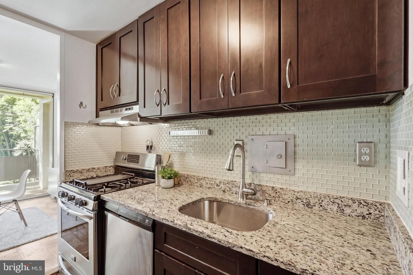 6631 Wakefield Dr #210 Property Photo 11