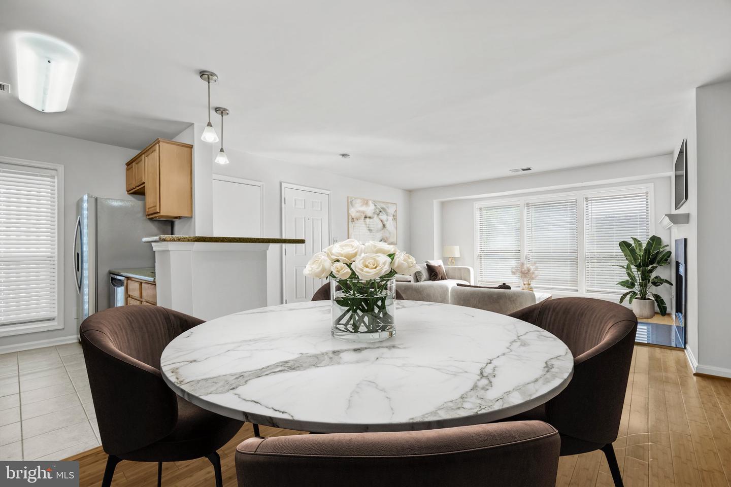 3175 Summit Square Dr #5-e12 Property Photo 13