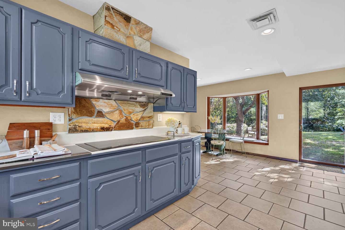 3439 Malbrook Dr Property Photo 27