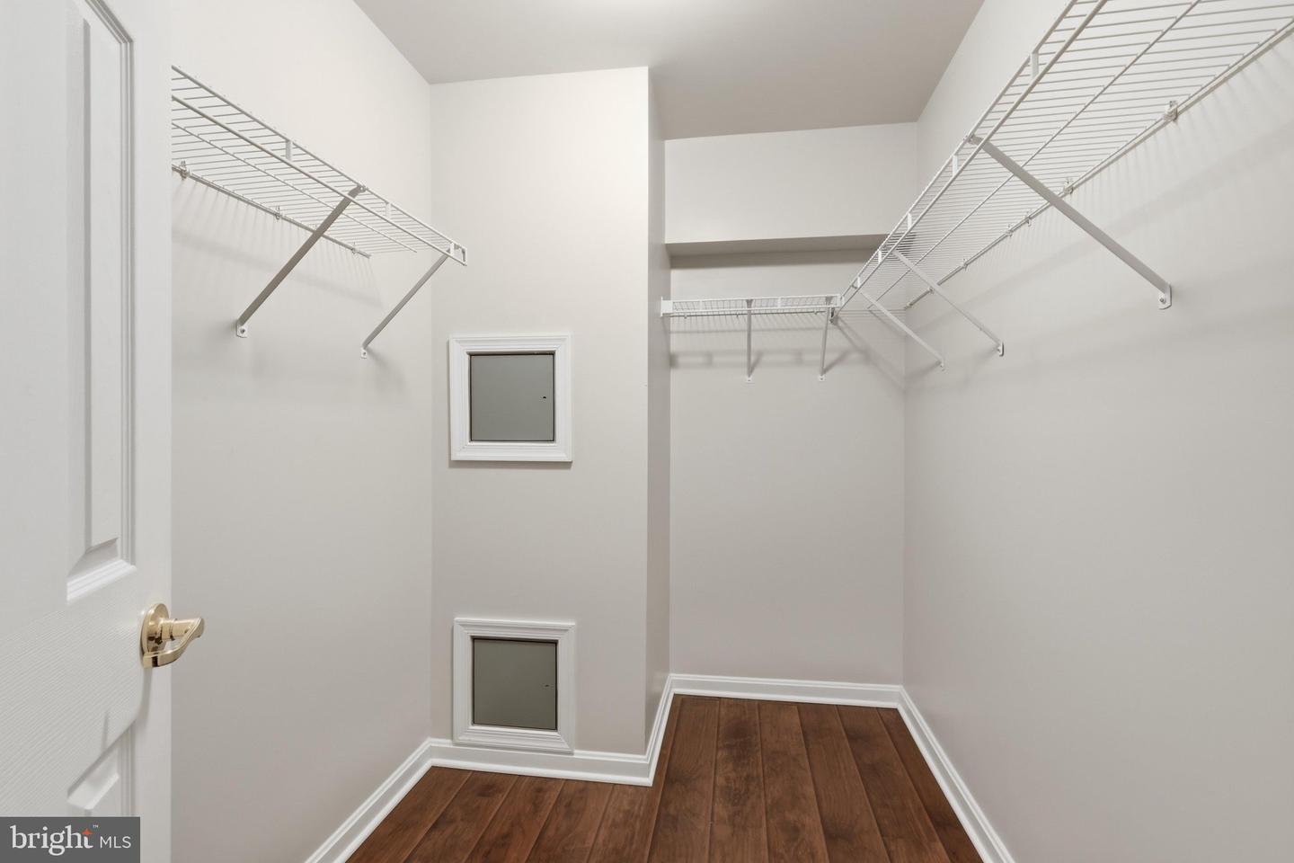 7064 Huntley Run Pl #102b Property Photo 16