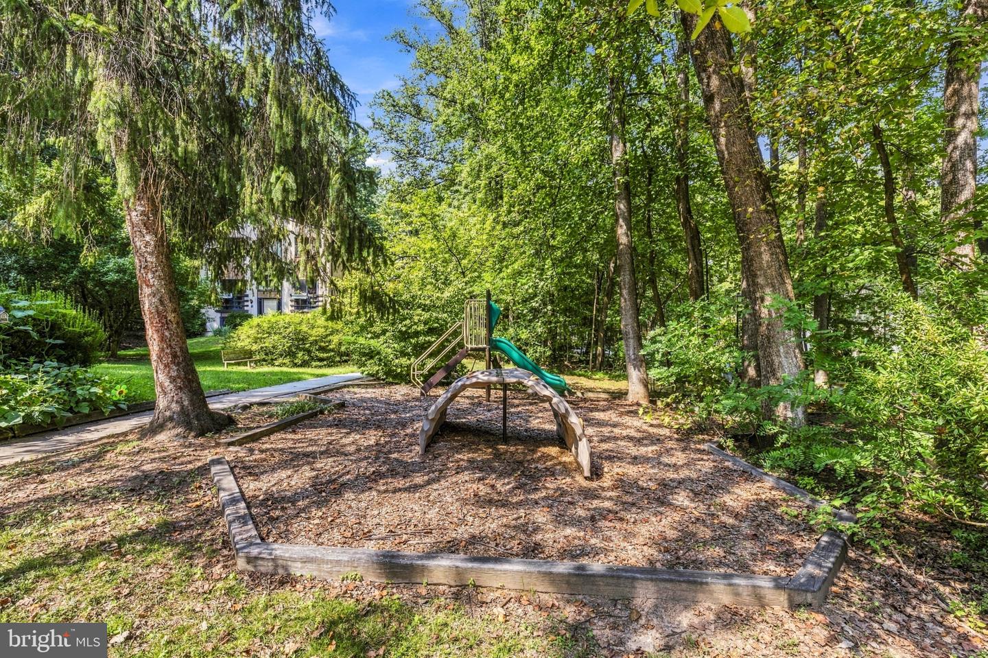 2424 Cloudcroft Sq Property Photo 20
