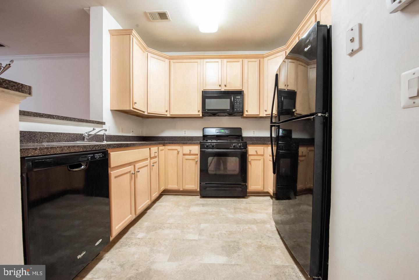 3820 Lightfoot St #115 Property Photo 5