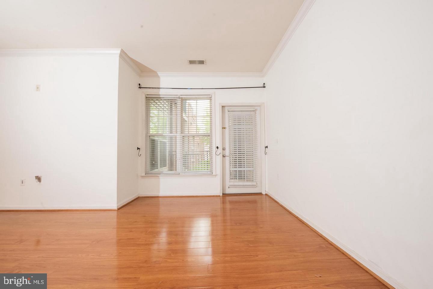 3820 Lightfoot St #115 Property Photo 8