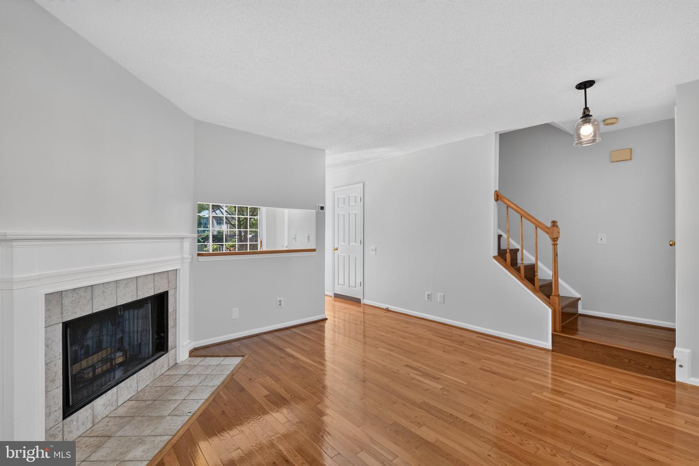 6619 High Valley Ln Property Photo 3