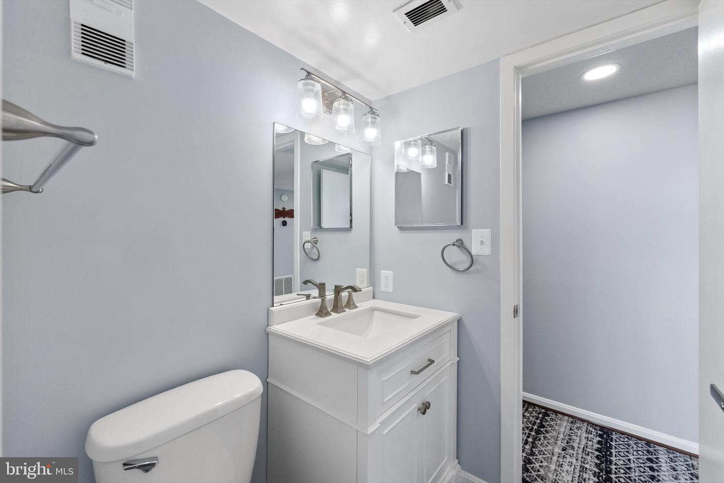 3713 S George Mason Dr #1216w Property Photo 12