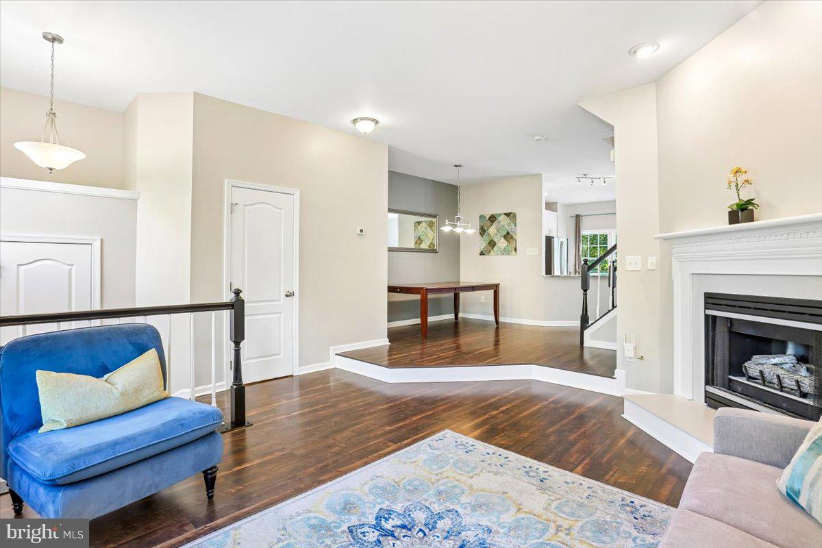 12029 Edgemere Cir Property Photo 5