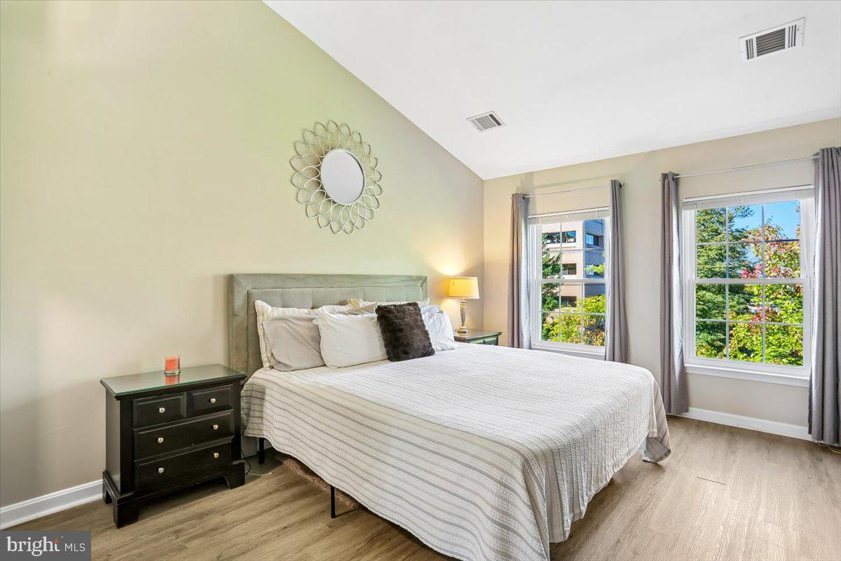 12029 Edgemere Cir Property Photo 15