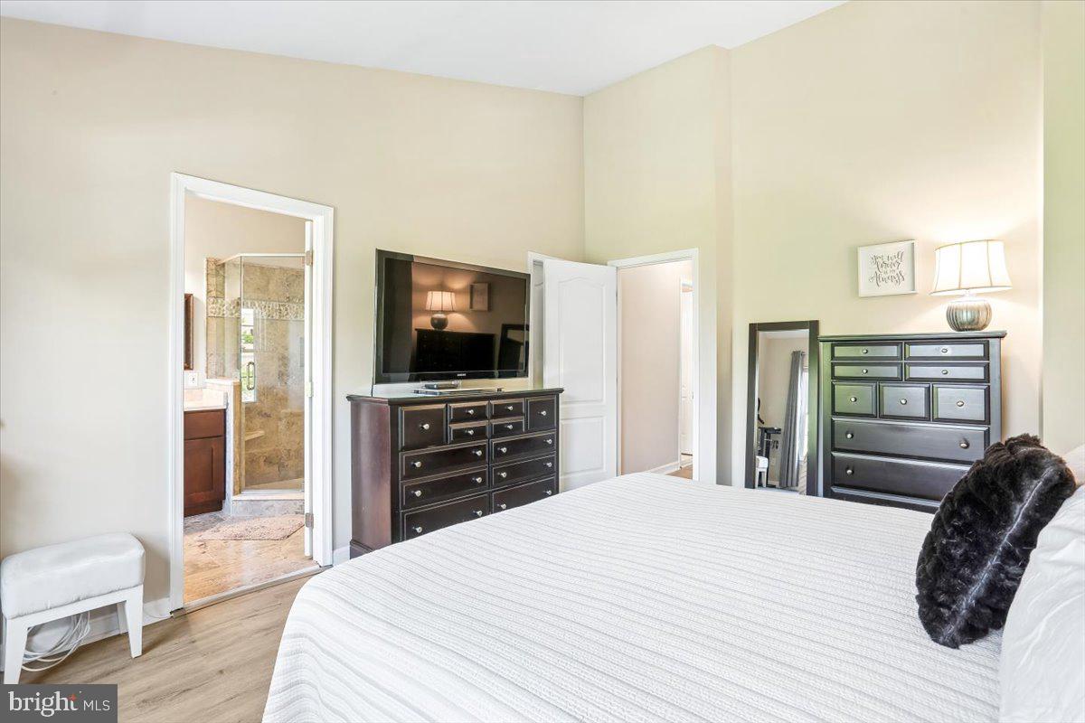 12029 Edgemere Cir Property Photo 16