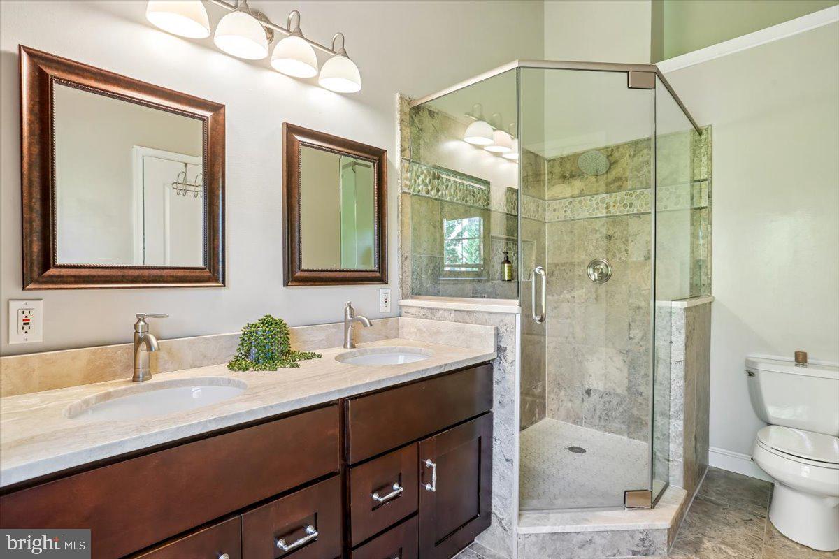 12029 Edgemere Cir Property Photo 18