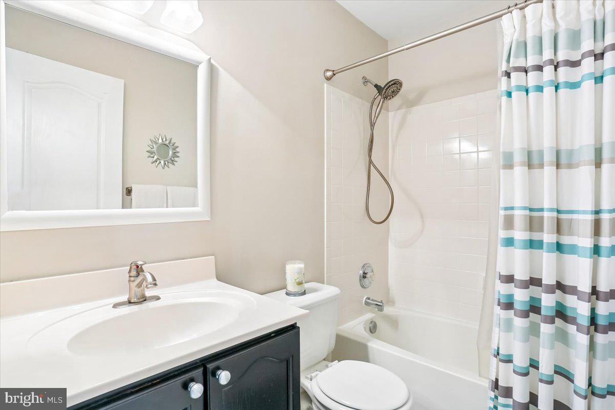 12029 Edgemere Cir Property Photo 23