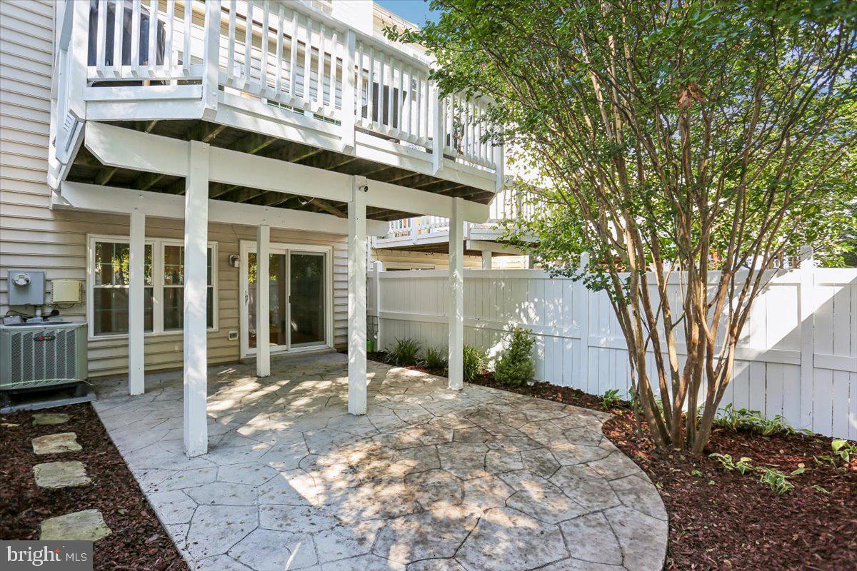 12029 Edgemere Cir Property Photo 29