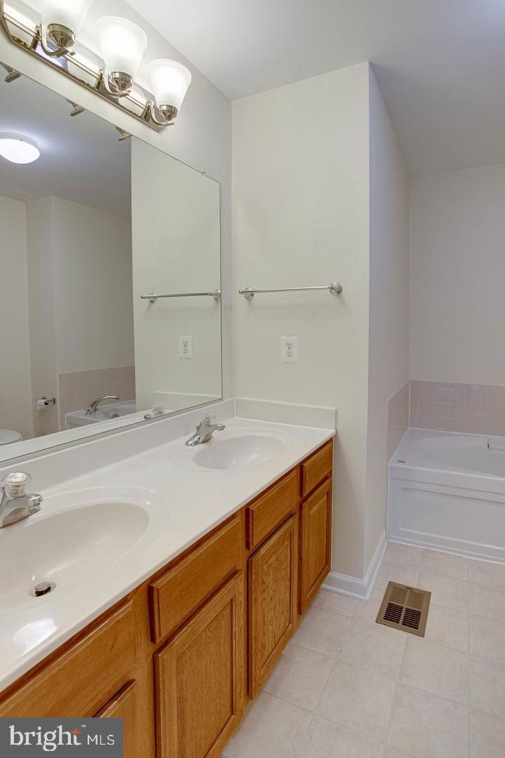 12442 Liberty Bridge Rd #302a Property Photo 31