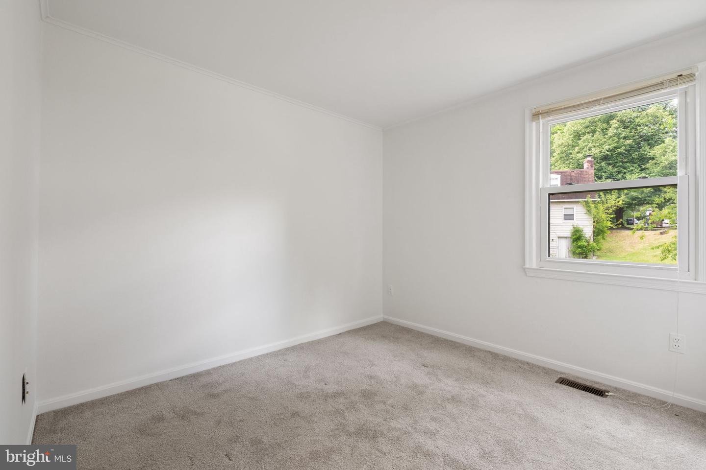 3050 Silent Valley Dr Property Photo 24
