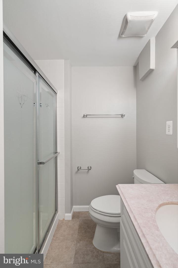 3050 Silent Valley Dr Property Photo 27