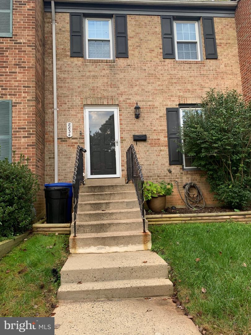 8834 Surveyors Pl Property Photo 1