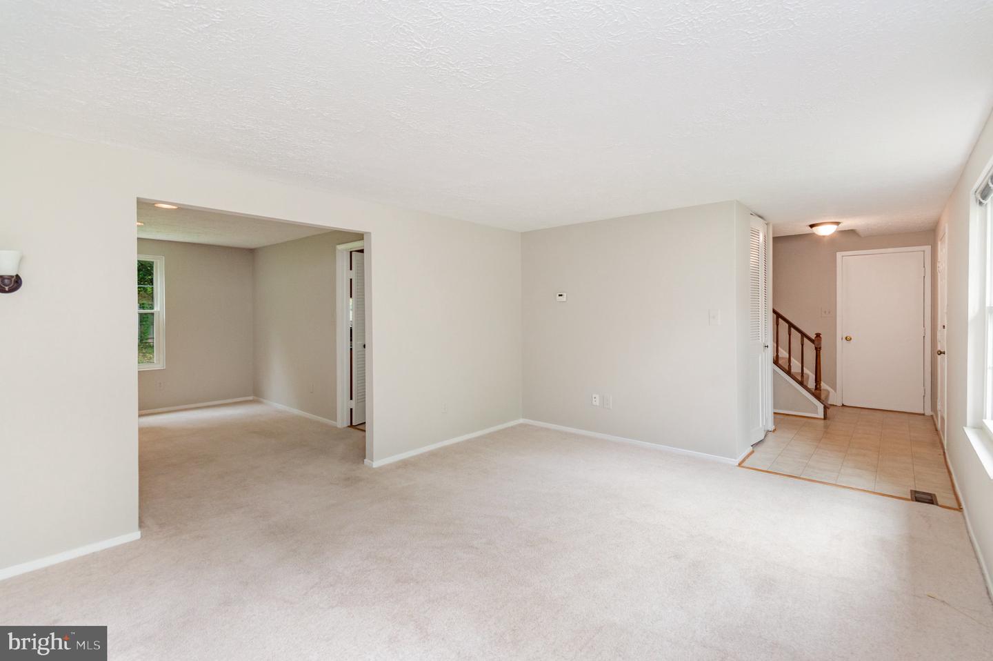 5713 Heming Ave Property Photo 2
