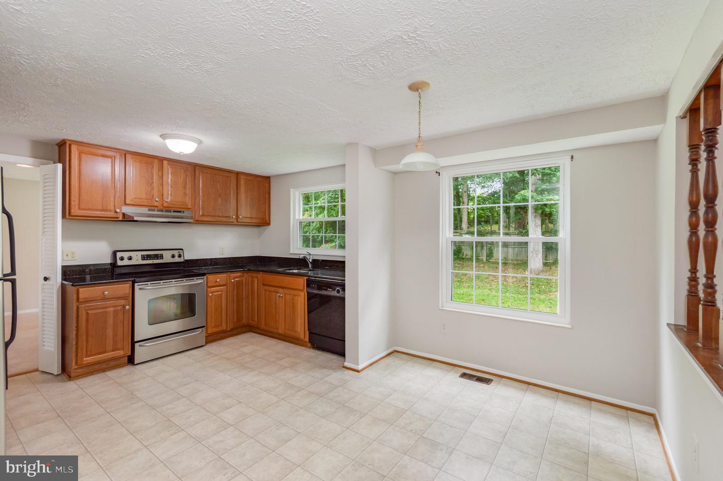 5713 Heming Ave Property Photo 7