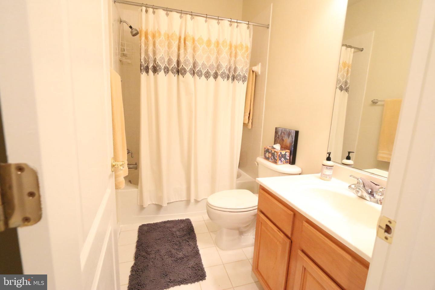 4469 Monmouth St Property Photo 5