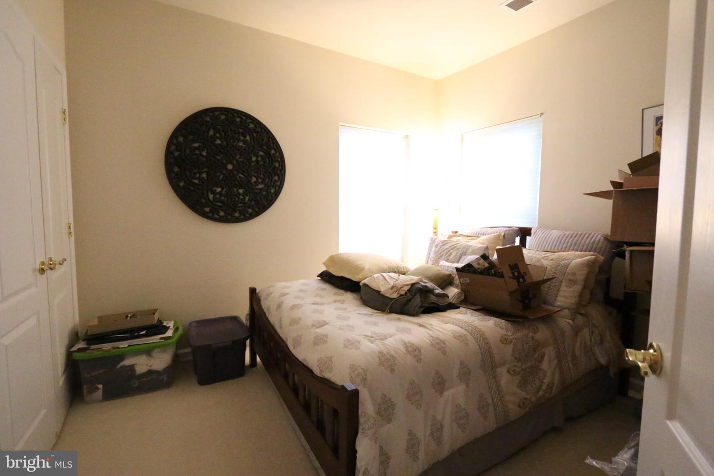 4469 Monmouth St Property Photo 6
