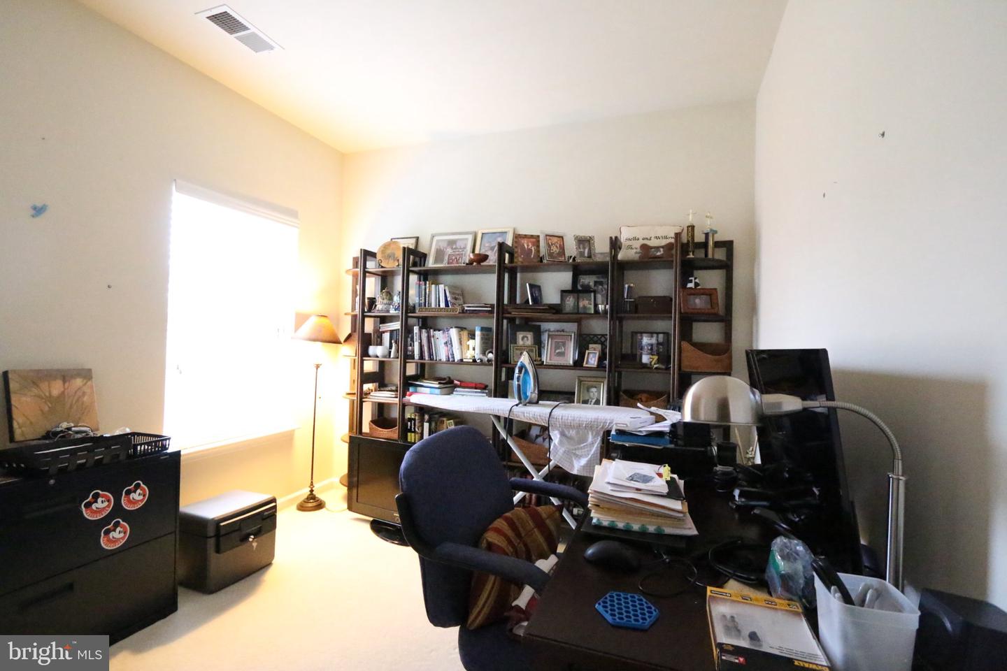 4469 Monmouth St Property Photo 7