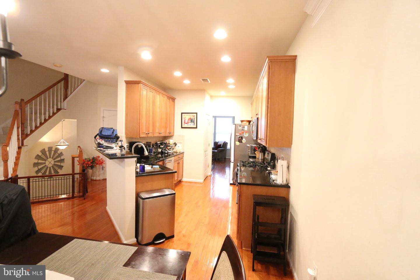 4469 Monmouth St Property Photo 16