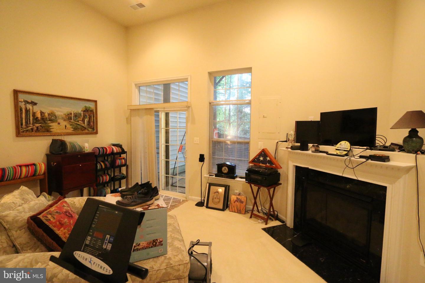 4469 Monmouth St Property Photo 22