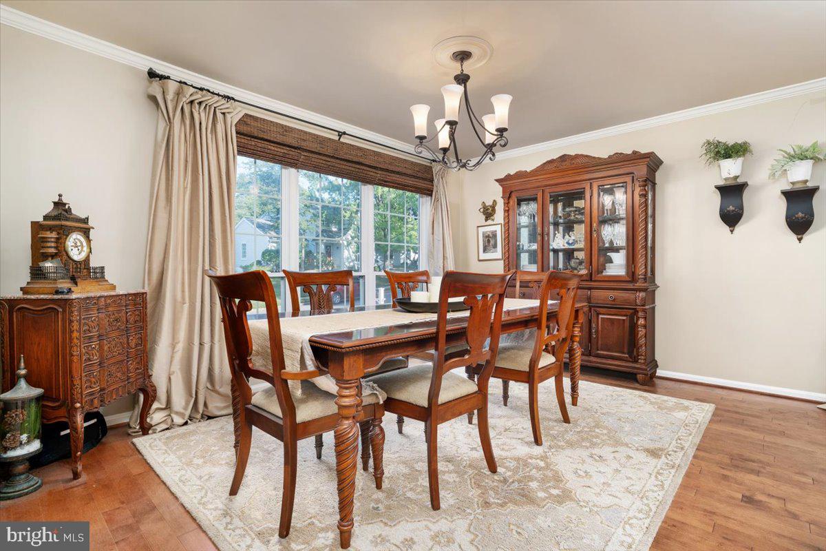 13452 Lake Shore Dr Property Photo 11