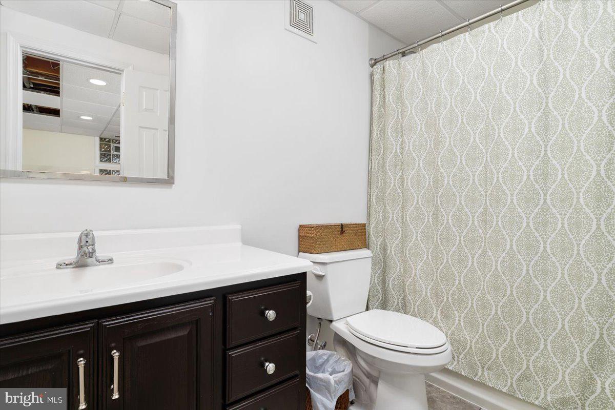 13452 Lake Shore Dr Property Photo 33