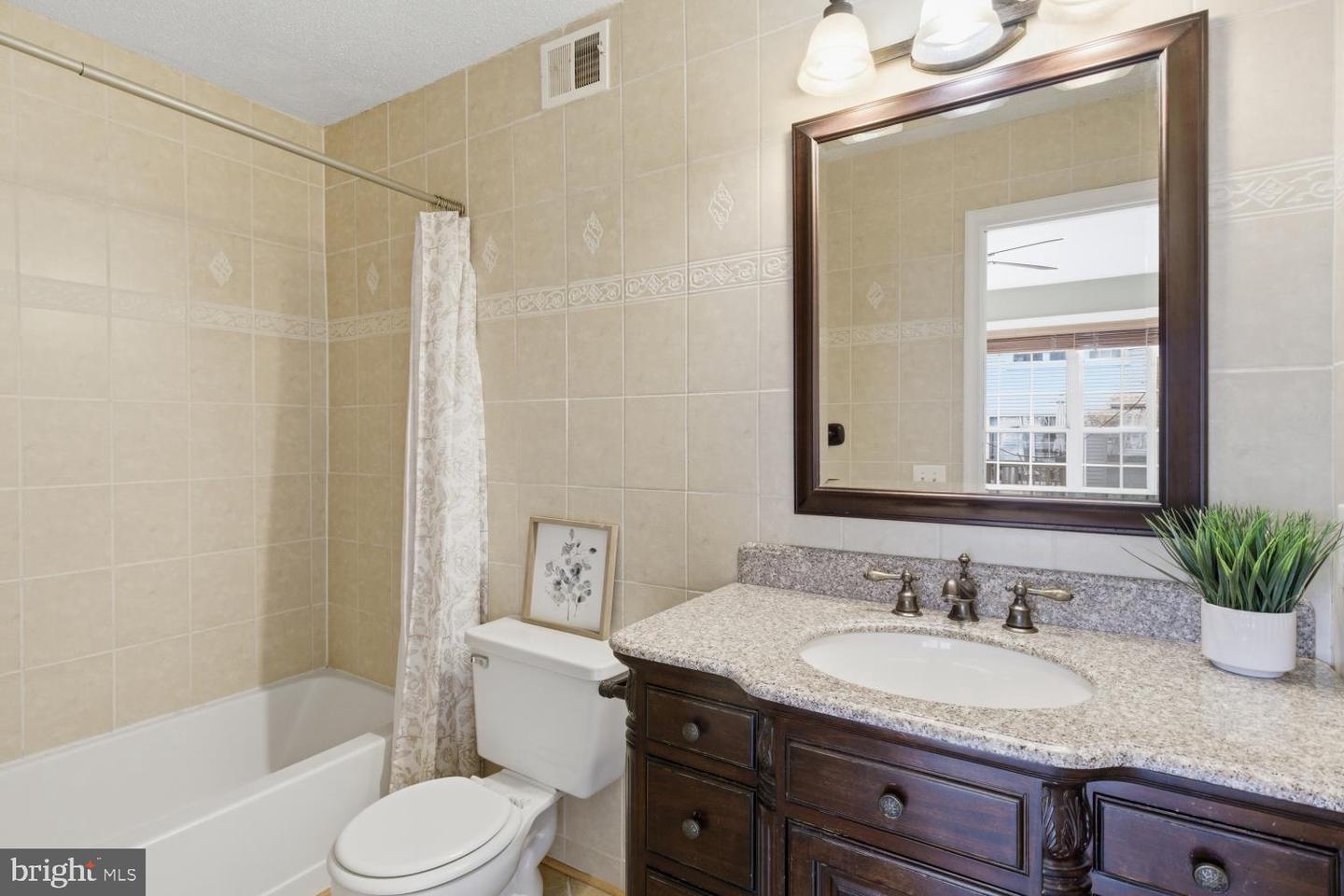 VAFX2342088 Property Photo 8