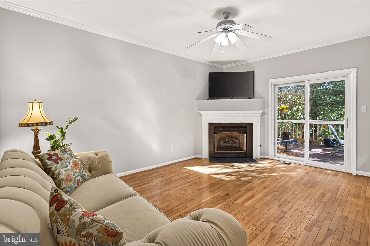 6727 Dorothy Giles Ct Property Photo 5