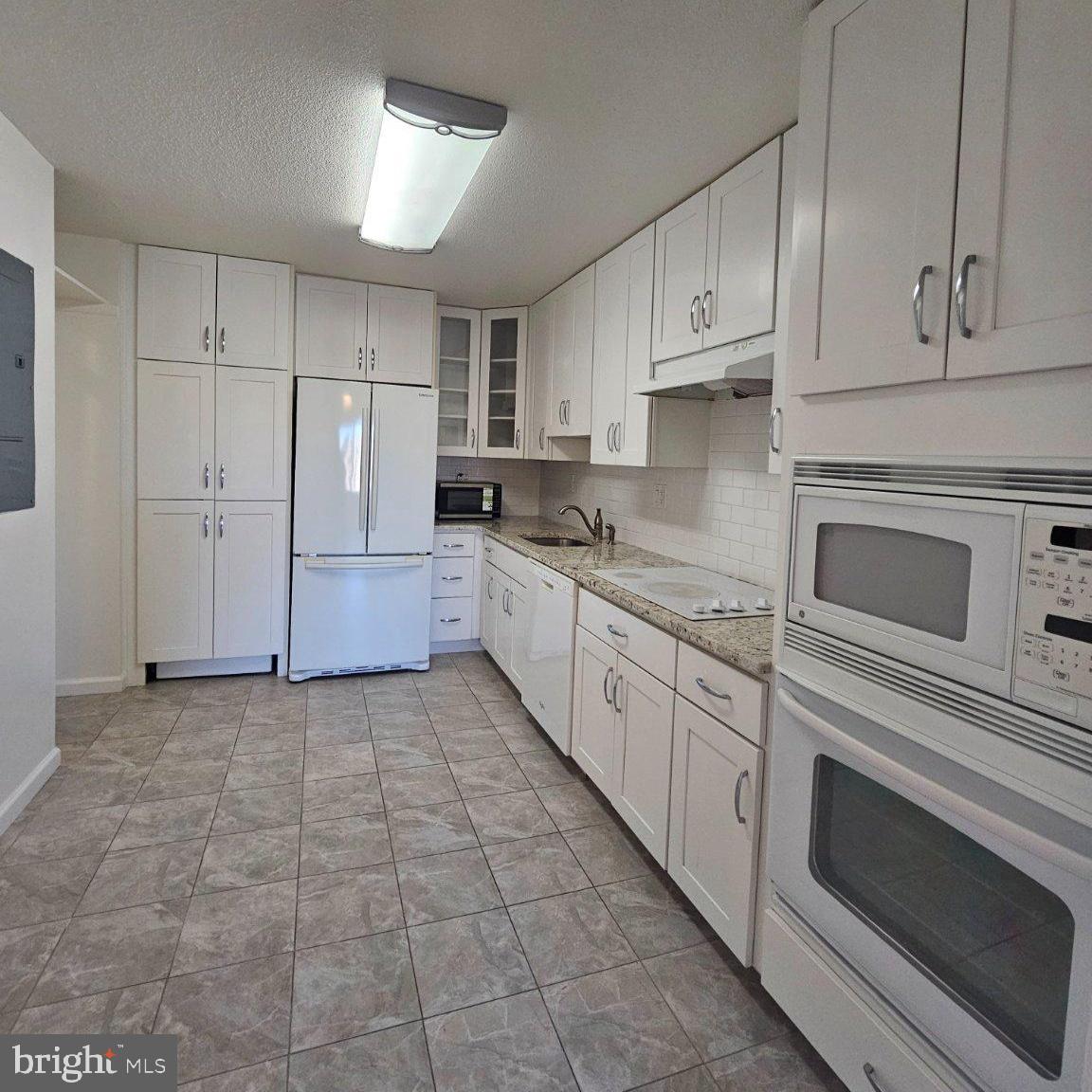 8340 Greensboro Dr #721 Property Photo 6