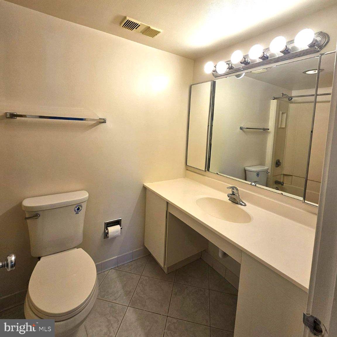 8340 Greensboro Dr #721 Property Photo 28