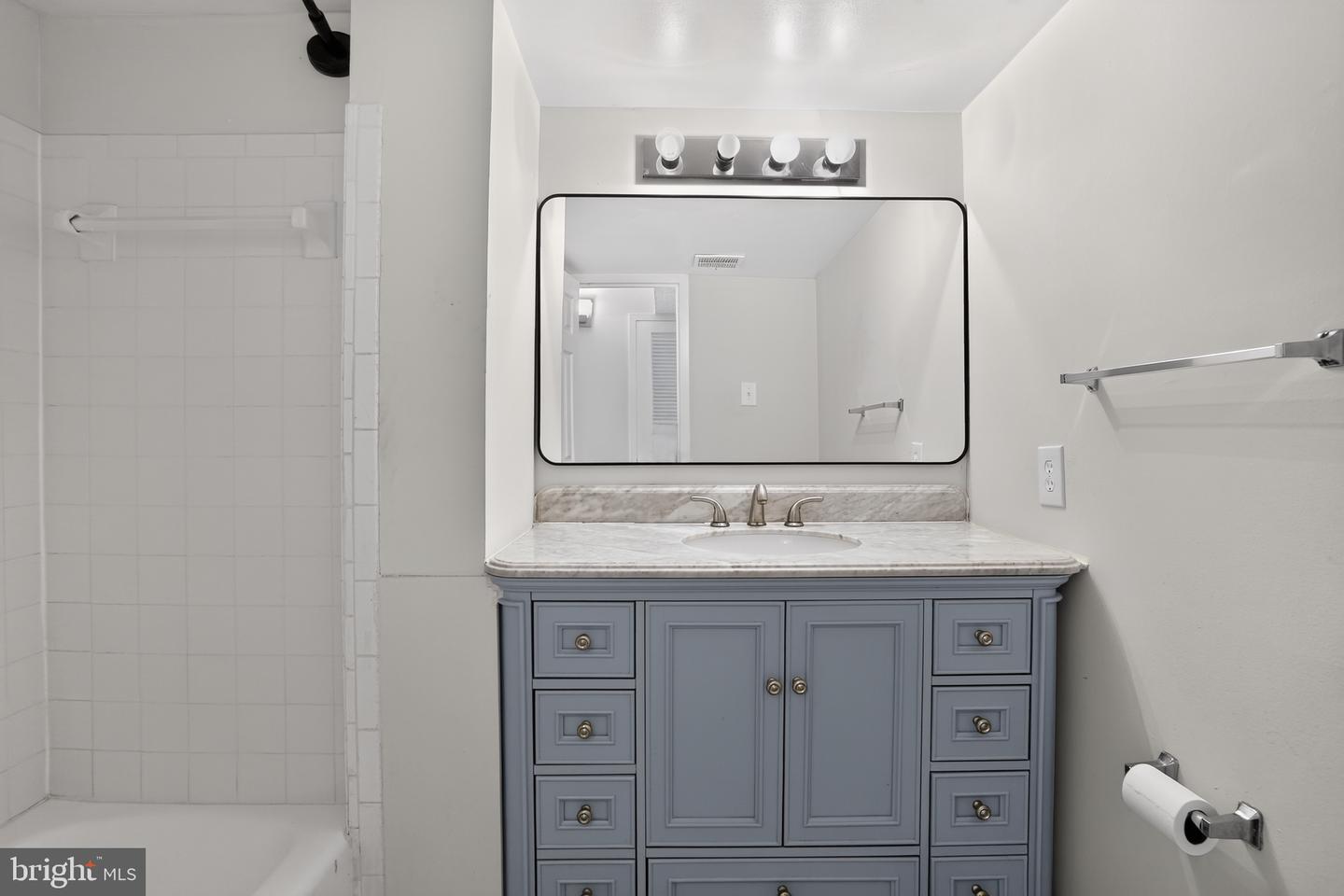 VAFX2342108 Property Photo 10