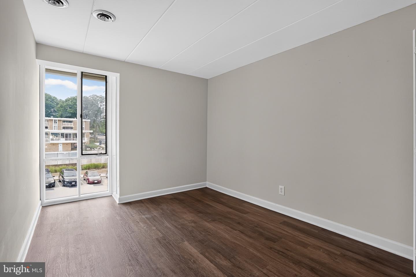 VAFX2342108 Property Photo 14