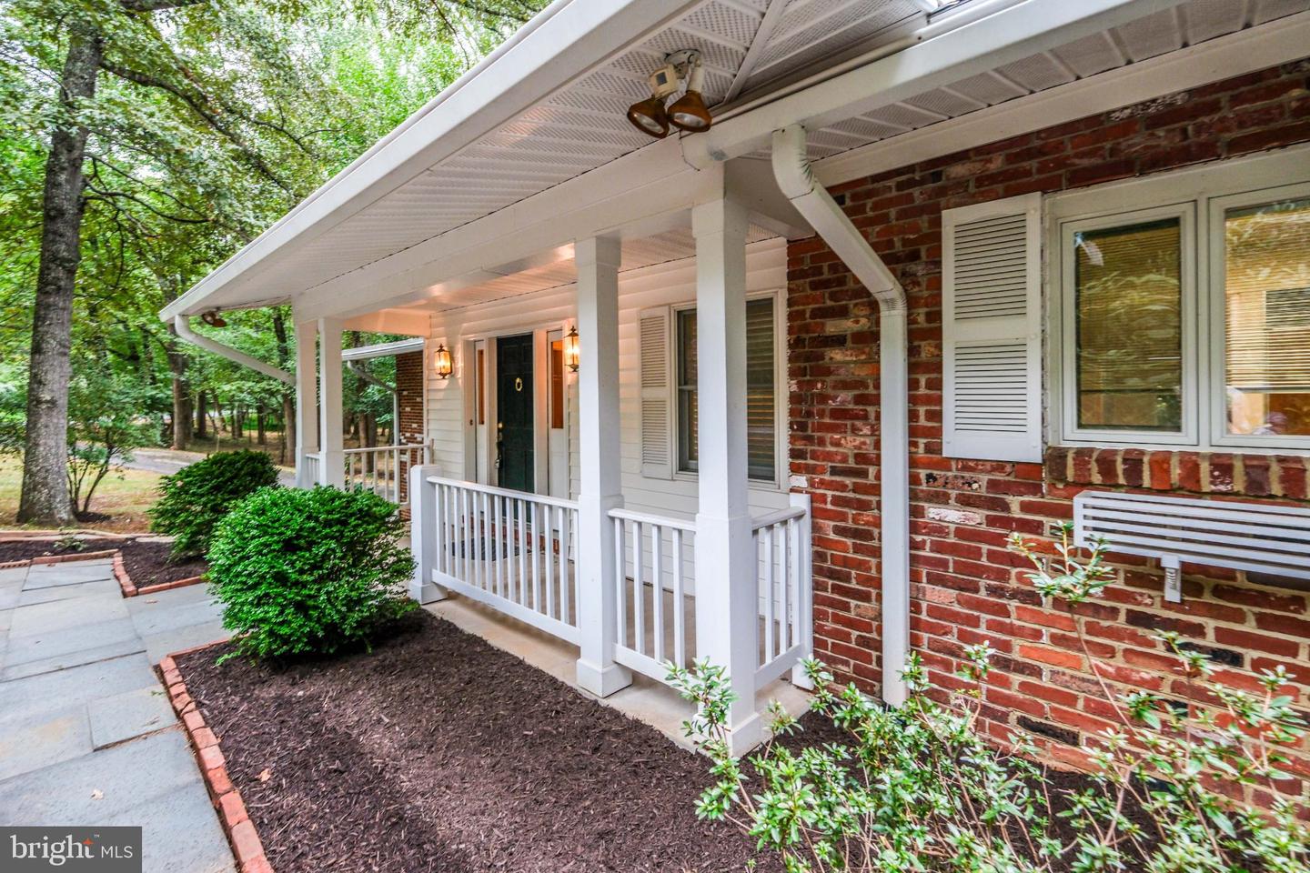 2530 Leeds Rd Property Photo 3