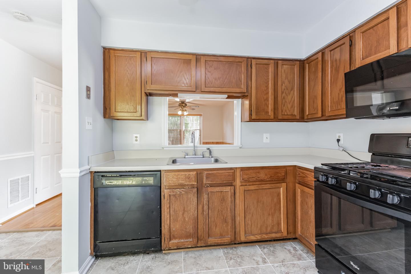 6531 E Brick Hearth Ct E Property Photo 9
