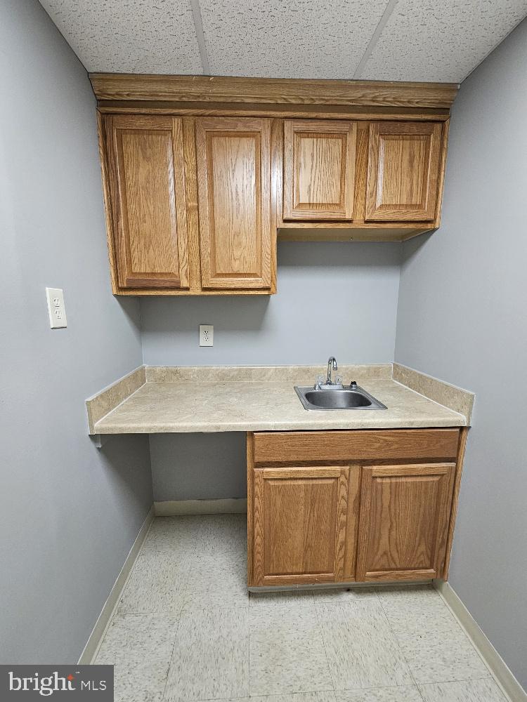 4306 Evergreen Ln #unit 103 Property Photo 8